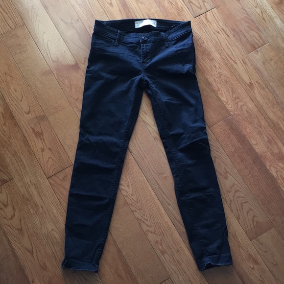 Cropped Black Skinny Jeans - Picture 2 of 8